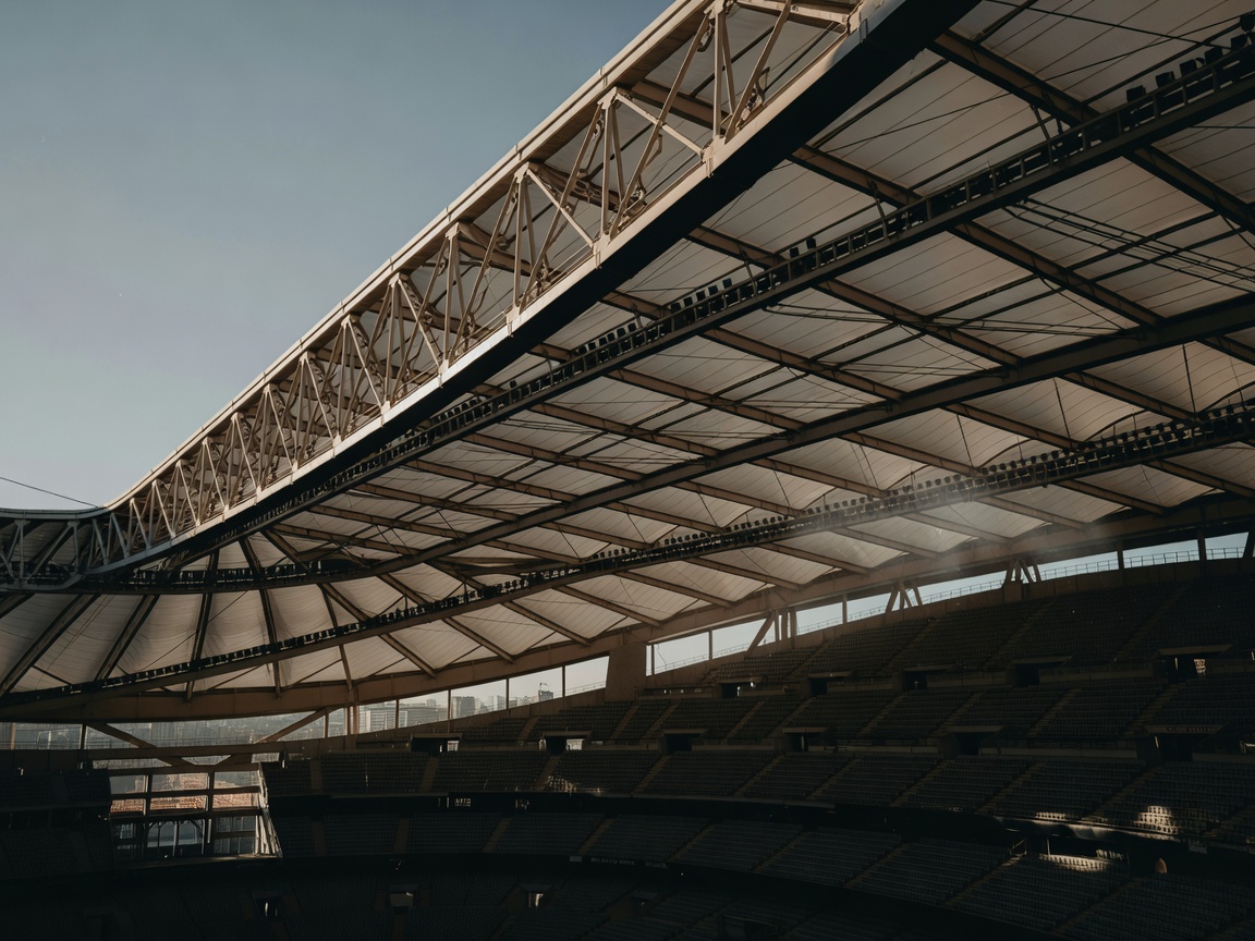Civitas Metropolitano stadium roof structure and atmosphere in Madrid